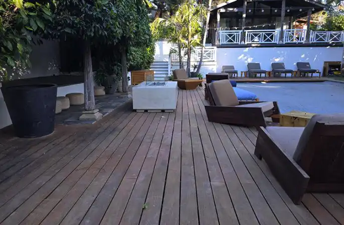 Custom home construction by LA Builder